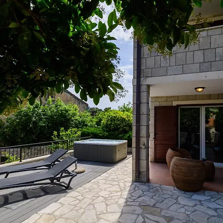 Kralj Ana Appartamento *