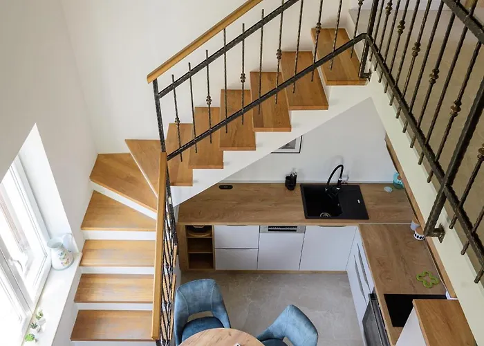 Daire Kralj Ana Cavtat